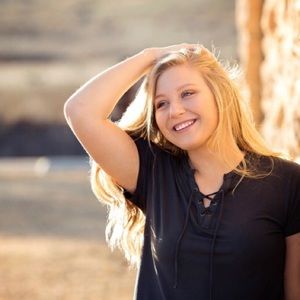 Meet your Posher, Brooke